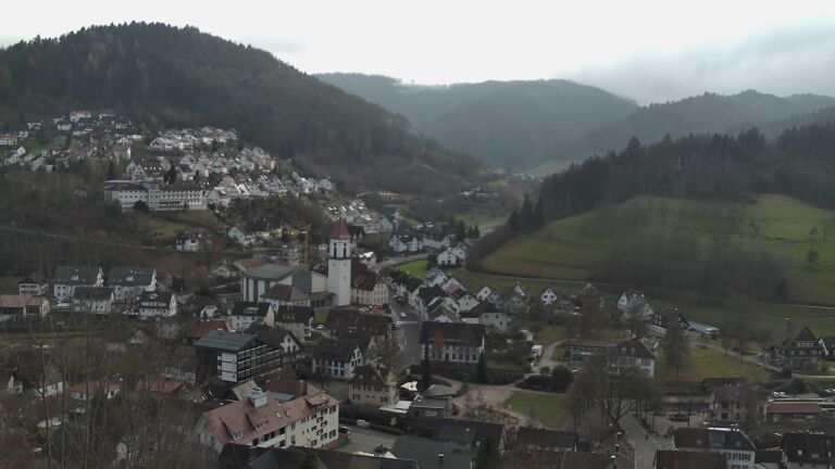 Dieses Bild zeigt eine Webcam-Aufnahme von Ottenhöfen, aufgenommen am Dienstag, den 23.12.2025 um 13:40 Uhr