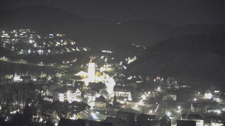 Dieses Bild zeigt eine Webcam-Aufnahme von Ottenhöfen, aufgenommen am Samstag, den 27.12.2025 um 20:20 Uhr