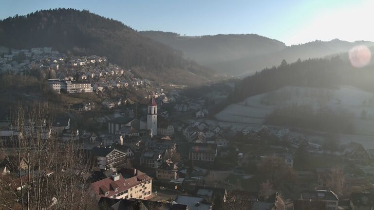 Dieses Bild zeigt eine Webcam-Aufnahme von Ottenhöfen, aufgenommen am Sonntag, den 28.12.2025 um 15:00 Uhr