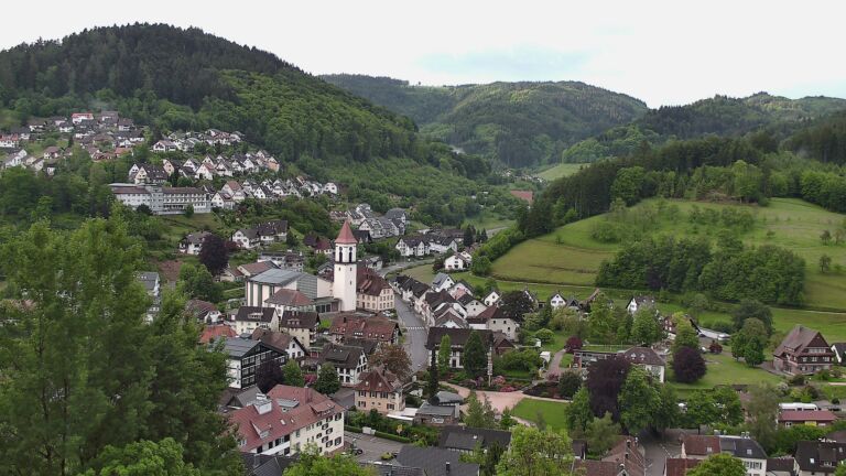 Dieses Bild zeigt eine Webcam-Aufnahme von Ottenhöfen, aufgenommen am Mittwoch, den 20.05.2026 um 06:50 Uhr