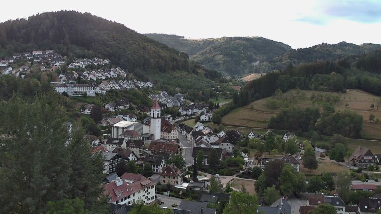 Dieses Bild zeigt eine Webcam-Aufnahme von Ottenhöfen, aufgenommen am Samstag, den 22.08.2026 um 07:20 Uhr