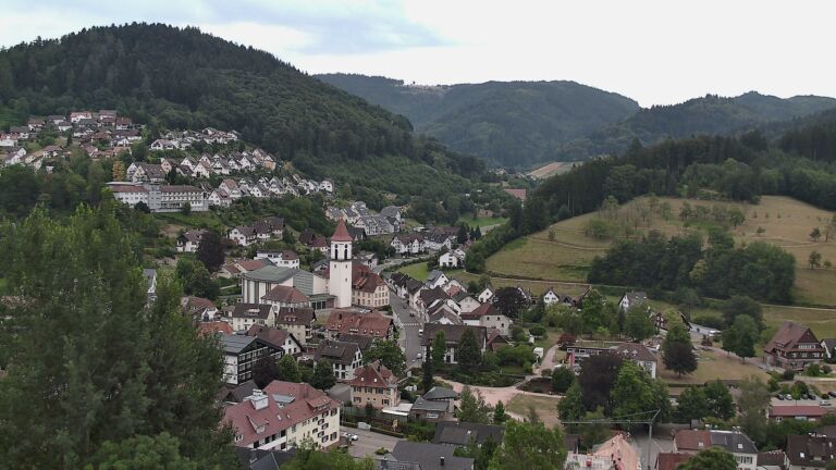 Dieses Bild zeigt eine Webcam-Aufnahme von Ottenhöfen, aufgenommen am Mittwoch, den 15.07.2026 um 11:50 Uhr