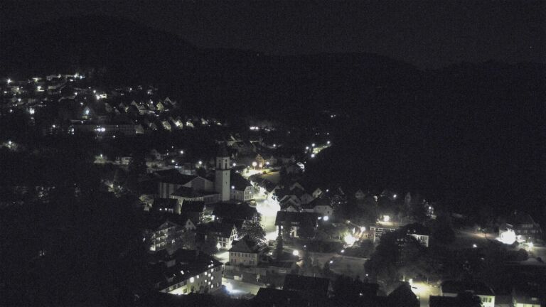 Dieses Bild zeigt eine Webcam-Aufnahme von Ottenhöfen, aufgenommen am Mittwoch, den 12.08.2026 um 23:00 Uhr