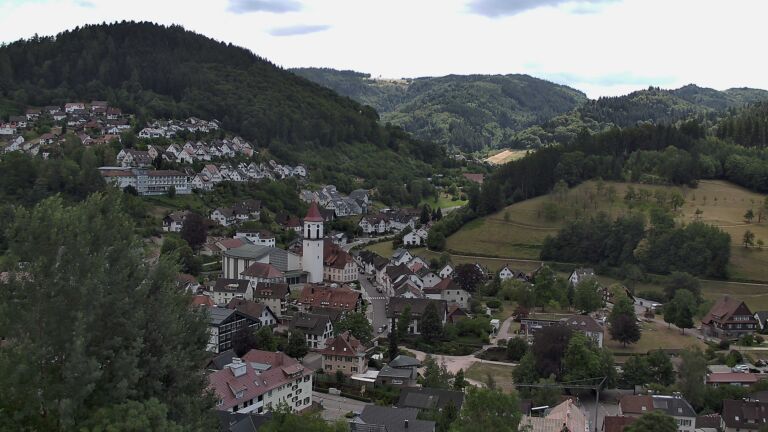 Dieses Bild zeigt eine Webcam-Aufnahme von Ottenhöfen, aufgenommen am Dienstag, den 21.07.2026 um 14:10 Uhr