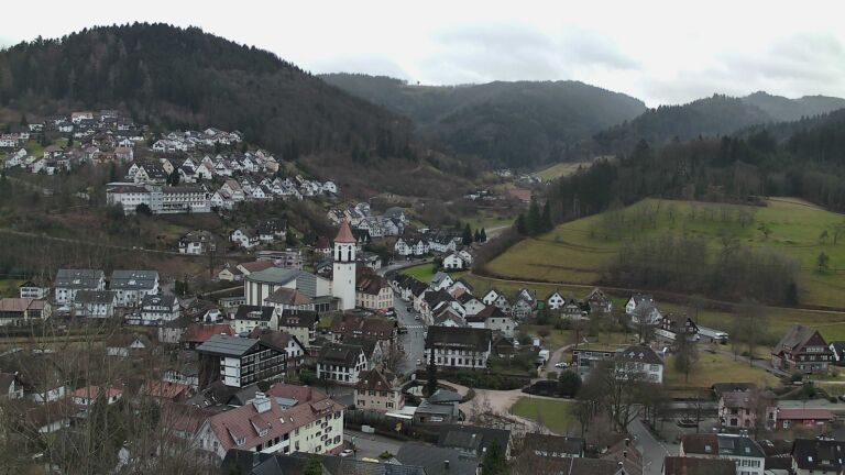 Dieses Bild zeigt eine Webcam-Aufnahme von Ottenhöfen, aufgenommen am Freitag, den 06.02.2026 um 16:20 Uhr