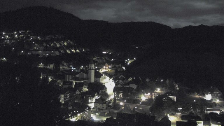 Dieses Bild zeigt eine Webcam-Aufnahme von Ottenhöfen, aufgenommen am Sonntag, den 30.08.2026 um 04:30 Uhr