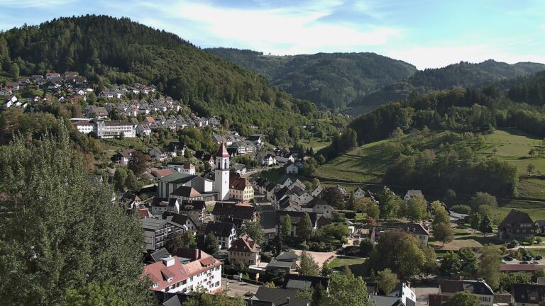 Dieses Bild zeigt eine Webcam-Aufnahme von Ottenhöfen, aufgenommen am Mittwoch, den 23.09.2026 um 16:10 Uhr