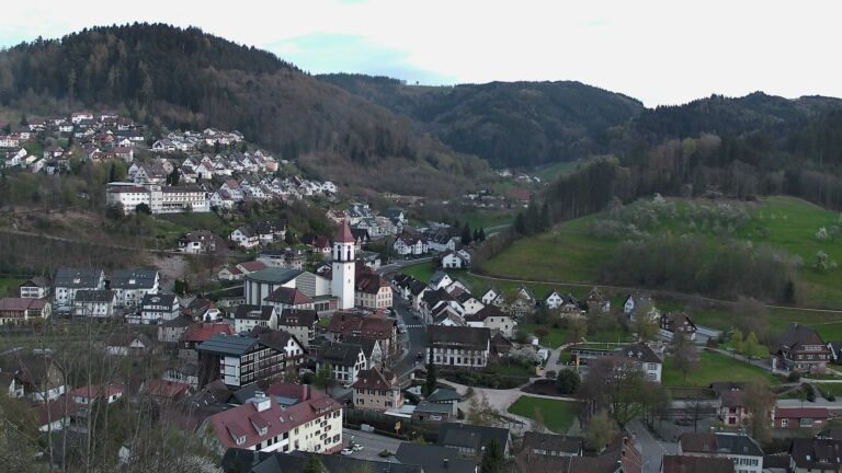 Dieses Bild zeigt eine Webcam-Aufnahme von Ottenhöfen, aufgenommen am Donnerstag, den 09.04.2026 um 20:10 Uhr