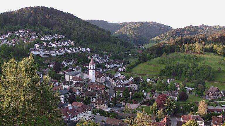 Dieses Bild zeigt eine Webcam-Aufnahme von Ottenhöfen, aufgenommen am Samstag, den 09.05.2026 um 07:00 Uhr