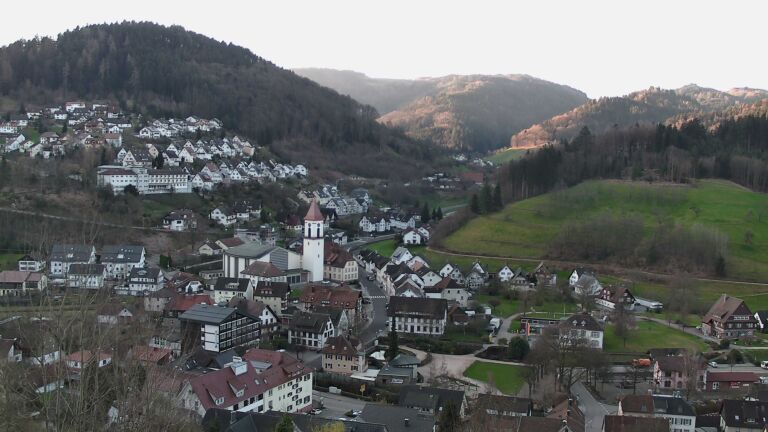 Dieses Bild zeigt eine Webcam-Aufnahme von Ottenhöfen, aufgenommen am Mittwoch, den 18.03.2026 um 07:30 Uhr