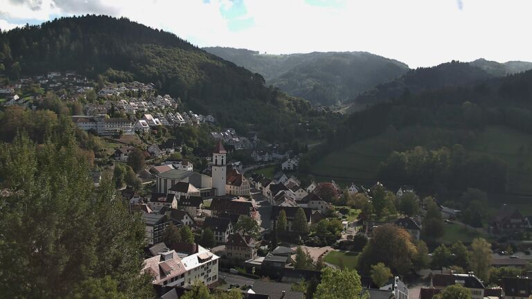 Dieses Bild zeigt eine Webcam-Aufnahme von Ottenhöfen, aufgenommen am Mittwoch, den 14.10.2026 um 14:00 Uhr