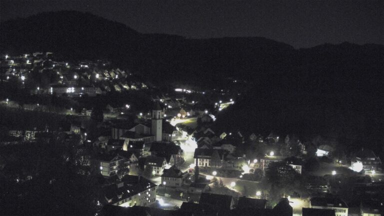 Dieses Bild zeigt eine Webcam-Aufnahme von Ottenhöfen, aufgenommen am Samstag, den 25.04.2026 um 00:00 Uhr