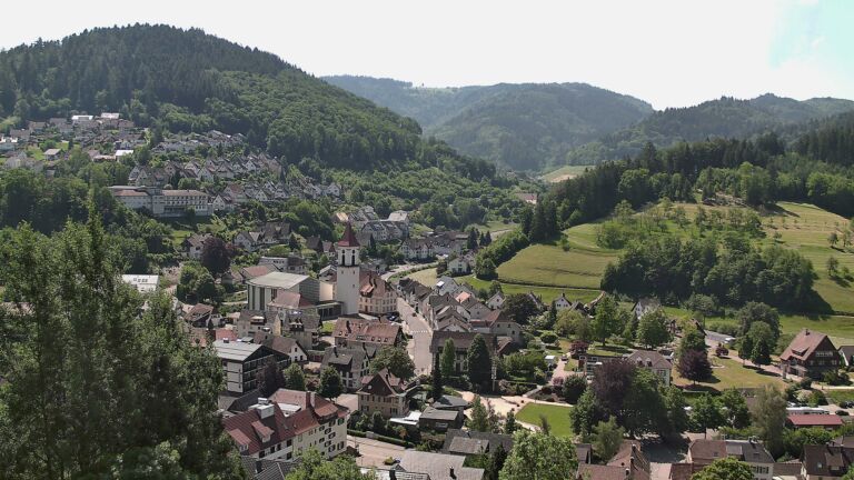 Dieses Bild zeigt eine Webcam-Aufnahme von Ottenhöfen, aufgenommen am Mittwoch, den 27.05.2026 um 11:40 Uhr