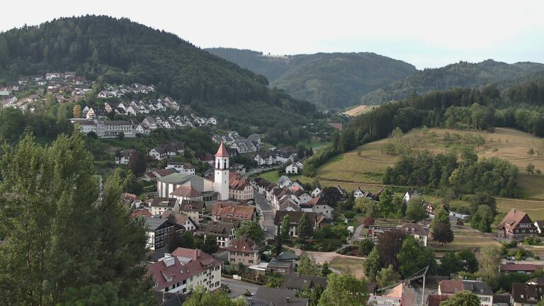 Dieses Bild zeigt eine Webcam-Aufnahme von Ottenhöfen, aufgenommen am Mittwoch, den 15.07.2026 um 07:30 Uhr