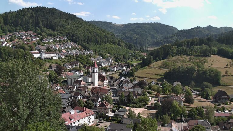 Dieses Bild zeigt eine Webcam-Aufnahme von Ottenhöfen, aufgenommen am Mittwoch, den 29.07.2026 um 16:30 Uhr