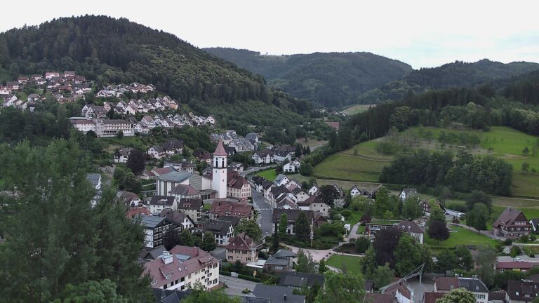 Dieses Bild zeigt eine Webcam-Aufnahme von Ottenhöfen, aufgenommen am Dienstag, den 16.06.2026 um 21:00 Uhr