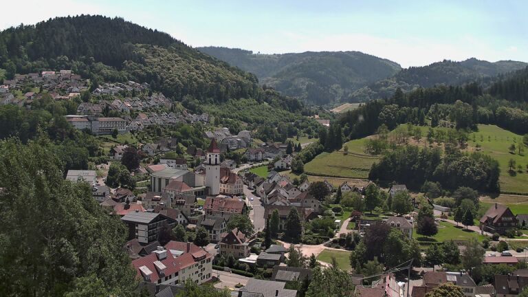 Dieses Bild zeigt eine Webcam-Aufnahme von Ottenhöfen, aufgenommen am Dienstag, den 23.06.2026 um 13:20 Uhr