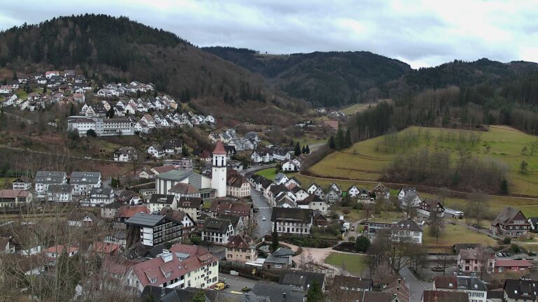 Dieses Bild zeigt eine Webcam-Aufnahme von Ottenhöfen, aufgenommen am Dienstag, den 10.02.2026 um 11:20 Uhr