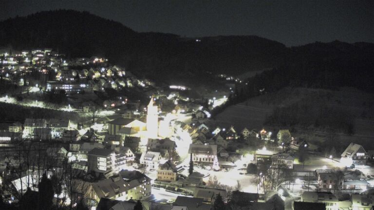Dieses Bild zeigt eine Webcam-Aufnahme von Ottenhöfen, aufgenommen am Montag, den 05.01.2026 um 20:20 Uhr