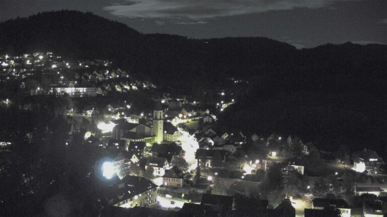 Dieses Bild zeigt eine Webcam-Aufnahme von Ottenhöfen, aufgenommen am Donnerstag, den 22.10.2026 um 20:30 Uhr