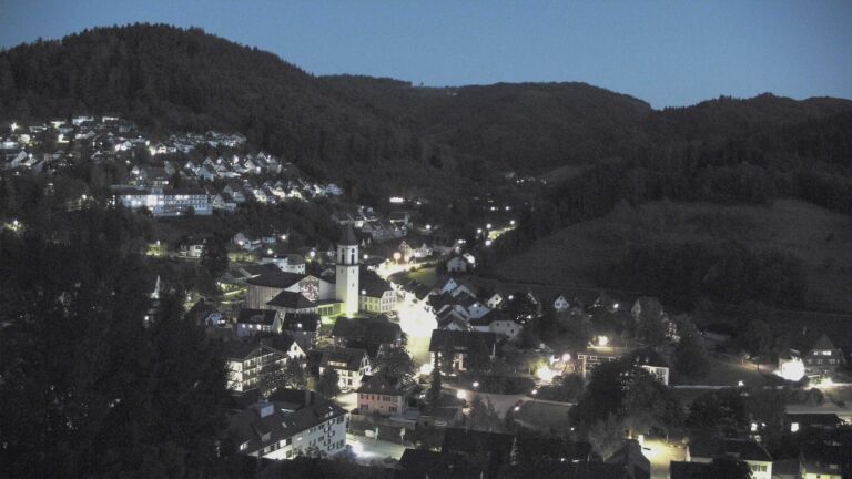 Dieses Bild zeigt eine Webcam-Aufnahme von Ottenhöfen, aufgenommen am Montag, den 07.09.2026 um 20:40 Uhr