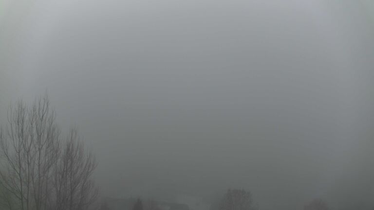 Dieses Bild zeigt eine Webcam-Aufnahme von Ottenhöfen, aufgenommen am Sonntag, den 28.12.2025 um 08:40 Uhr