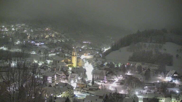 Dieses Bild zeigt eine Webcam-Aufnahme von Ottenhöfen, aufgenommen am Samstag, den 10.01.2026 um 17:50 Uhr