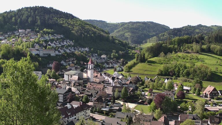 Dieses Bild zeigt eine Webcam-Aufnahme von Ottenhöfen, aufgenommen am Donnerstag, den 30.04.2026 um 09:20 Uhr