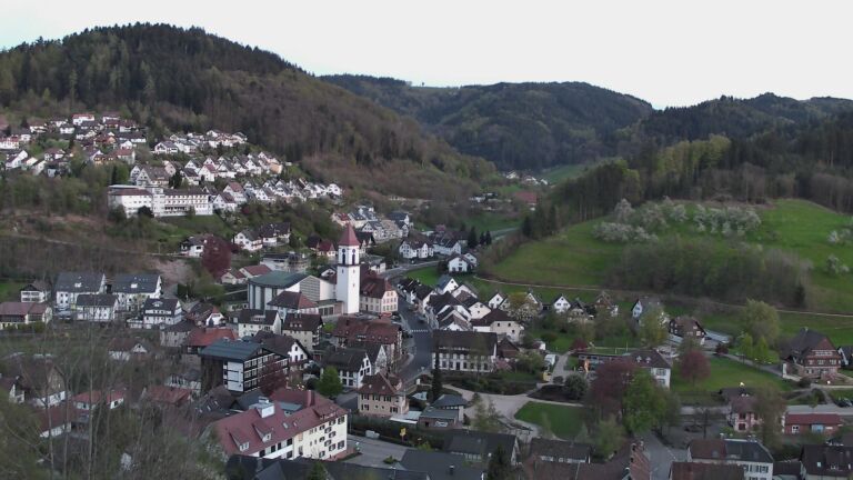 Dieses Bild zeigt eine Webcam-Aufnahme von Ottenhöfen, aufgenommen am Donnerstag, den 16.04.2026 um 20:30 Uhr