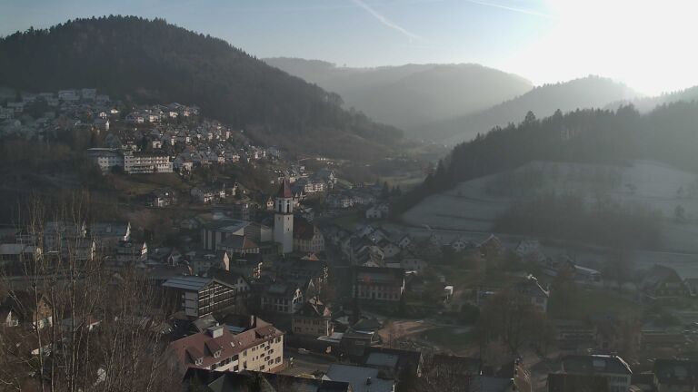 Dieses Bild zeigt eine Webcam-Aufnahme von Ottenhöfen, aufgenommen am Samstag, den 27.12.2025 um 14:40 Uhr