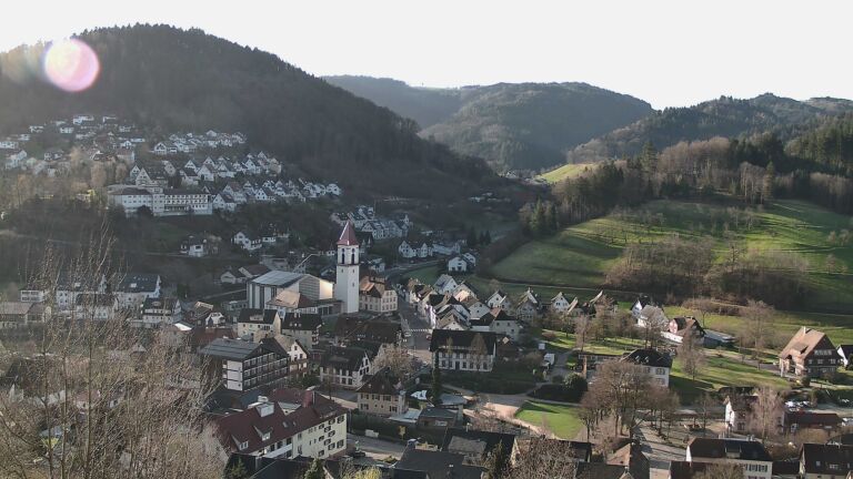 Dieses Bild zeigt eine Webcam-Aufnahme von Ottenhöfen, aufgenommen am Freitag, den 13.03.2026 um 08:30 Uhr