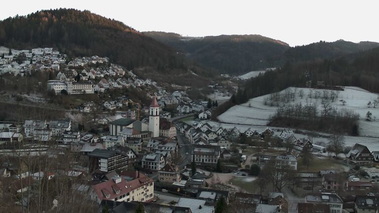 Dieses Bild zeigt eine Webcam-Aufnahme von Ottenhöfen, aufgenommen am Mittwoch, den 31.12.2025 um 16:00 Uhr