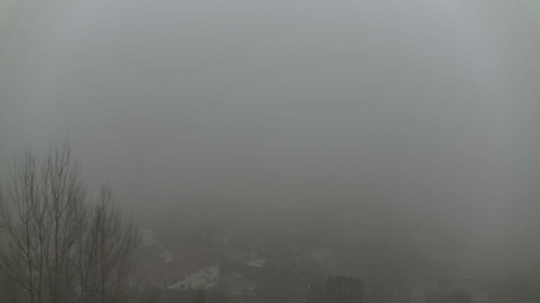 Dieses Bild zeigt eine Webcam-Aufnahme von Ottenhöfen, aufgenommen am Montag, den 22.12.2025 um 13:10 Uhr