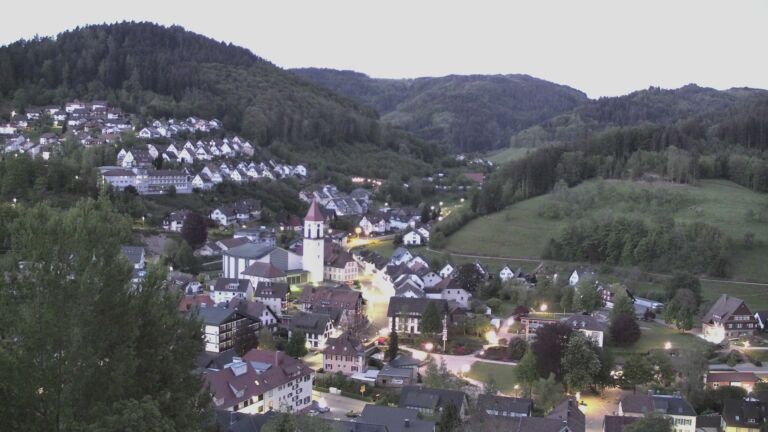 Dieses Bild zeigt eine Webcam-Aufnahme von Ottenhöfen, aufgenommen am Samstag, den 02.05.2026 um 05:30 Uhr