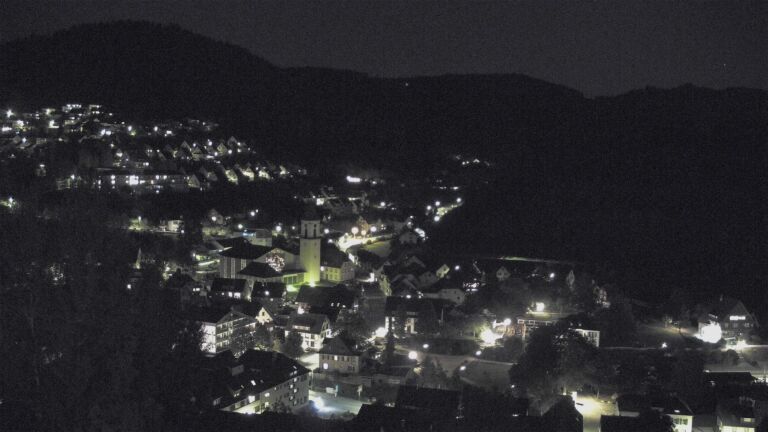 Dieses Bild zeigt eine Webcam-Aufnahme von Ottenhöfen, aufgenommen am Freitag, den 11.09.2026 um 21:00 Uhr