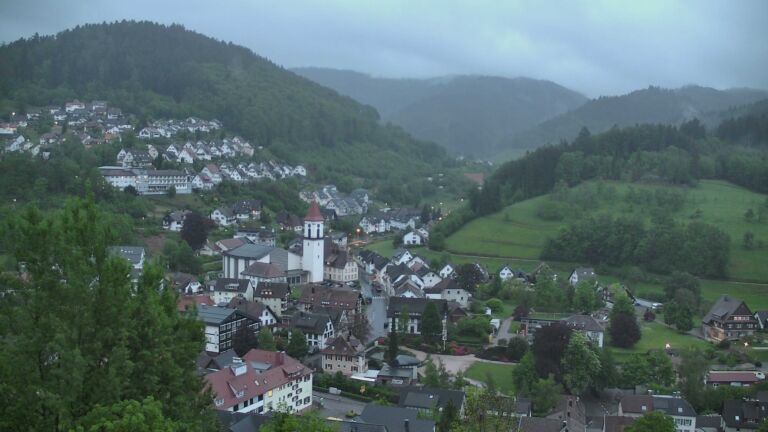 Dieses Bild zeigt eine Webcam-Aufnahme von Ottenhöfen, aufgenommen am Mittwoch, den 06.05.2026 um 20:40 Uhr
