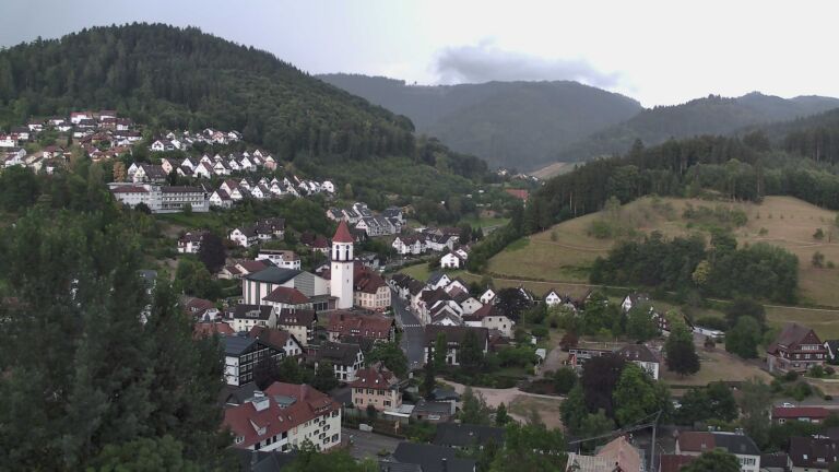 Dieses Bild zeigt eine Webcam-Aufnahme von Ottenhöfen, aufgenommen am Donnerstag, den 16.07.2026 um 20:30 Uhr