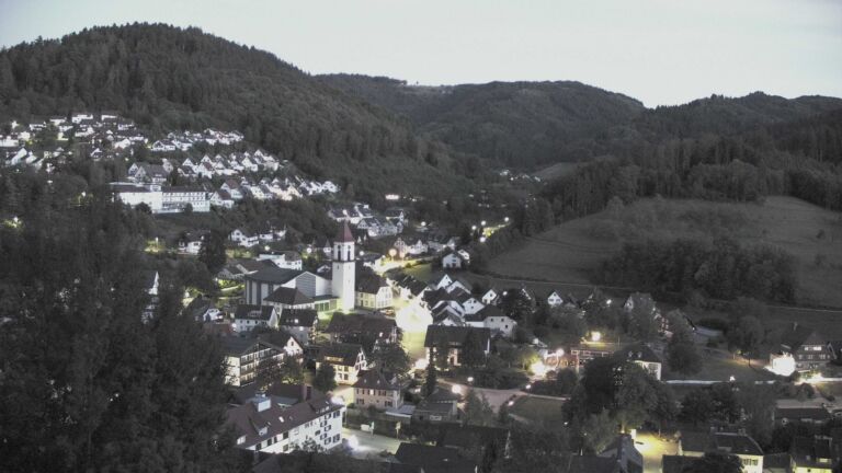 Dieses Bild zeigt eine Webcam-Aufnahme von Ottenhöfen, aufgenommen am Samstag, den 05.09.2026 um 20:40 Uhr
