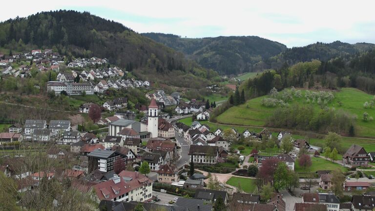 Dieses Bild zeigt eine Webcam-Aufnahme von Ottenhöfen, aufgenommen am Donnerstag, den 16.04.2026 um 07:20 Uhr