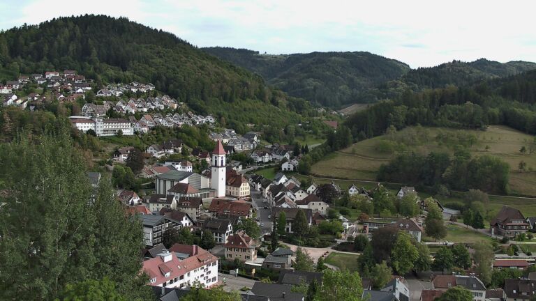 Dieses Bild zeigt eine Webcam-Aufnahme von Ottenhöfen, aufgenommen am Mittwoch, den 02.09.2026 um 17:40 Uhr