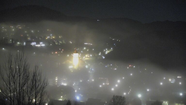 Dieses Bild zeigt eine Webcam-Aufnahme von Ottenhöfen, aufgenommen am Sonntag, den 21.12.2025 um 17:50 Uhr