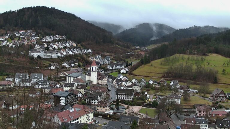 Dieses Bild zeigt eine Webcam-Aufnahme von Ottenhöfen, aufgenommen am Mittwoch, den 11.02.2026 um 10:10 Uhr