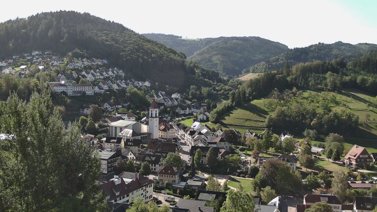 Dieses Bild zeigt eine Webcam-Aufnahme von Ottenhöfen, aufgenommen am Samstag, den 19.09.2026 um 10:30 Uhr