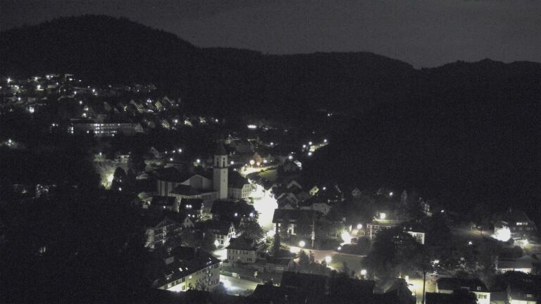 Dieses Bild zeigt eine Webcam-Aufnahme von Ottenhöfen, aufgenommen am Freitag, den 26.06.2026 um 00:00 Uhr