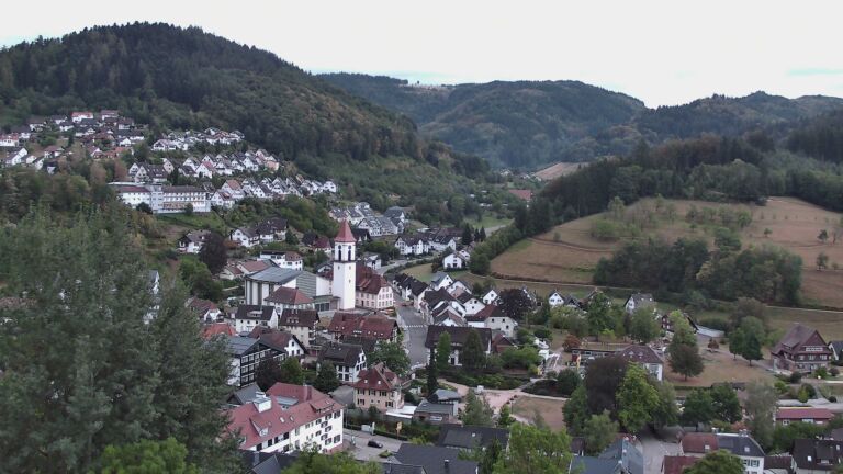 Dieses Bild zeigt eine Webcam-Aufnahme von Ottenhöfen, aufgenommen am Samstag, den 22.08.2026 um 06:30 Uhr