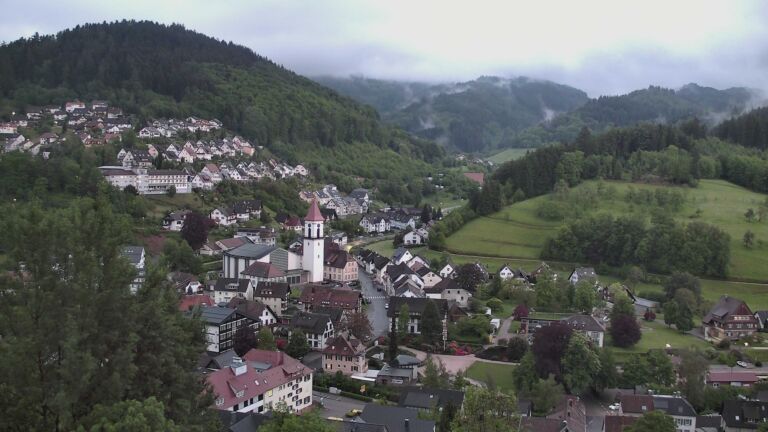 Dieses Bild zeigt eine Webcam-Aufnahme von Ottenhöfen, aufgenommen am Montag, den 11.05.2026 um 21:00 Uhr