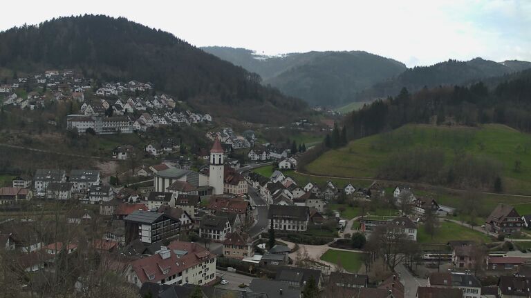 Dieses Bild zeigt eine Webcam-Aufnahme von Ottenhöfen, aufgenommen am Freitag, den 03.04.2026 um 10:00 Uhr