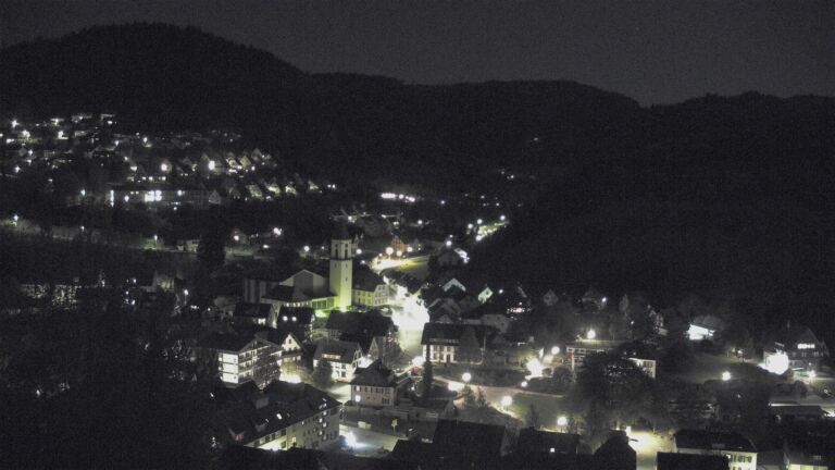 Dieses Bild zeigt eine Webcam-Aufnahme von Ottenhöfen, aufgenommen am Samstag, den 25.04.2026 um 22:30 Uhr