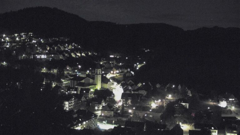 Dieses Bild zeigt eine Webcam-Aufnahme von Ottenhöfen, aufgenommen am Sonntag, den 30.08.2026 um 21:30 Uhr