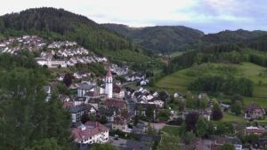 Dieses Bild zeigt eine Webcam-Aufnahme von Ottenhöfen, aufgenommen am Montag, den 18.05.2026 um 20:30 Uhr
